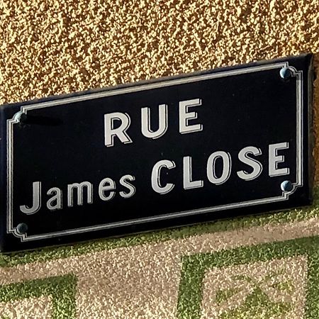 Charming And Modernly Designed 2 Bedroom - Old Town Antibes Exteriör bild