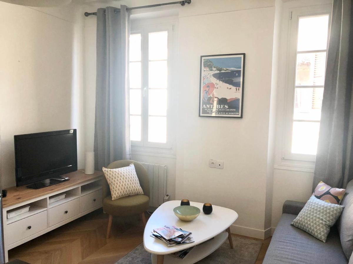 Charming And Modernly Designed 2 Bedroom - Old Town Antibes Exteriör bild